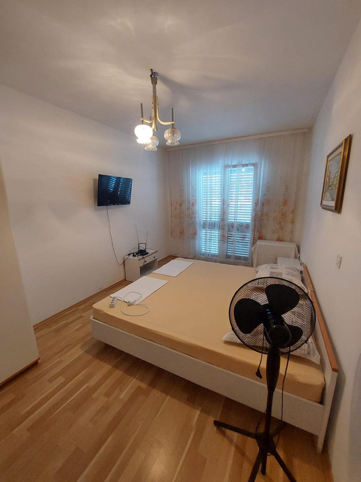 Apartmani Vuksanovic Паг Екстер'єр фото